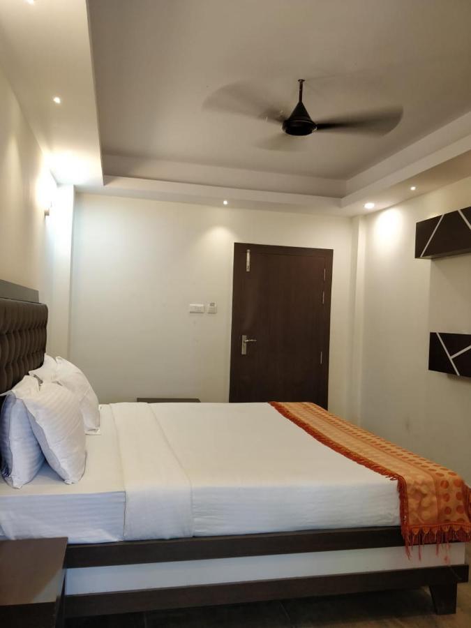 Hotel Cs Empire Lakshmanpur Exterior foto
